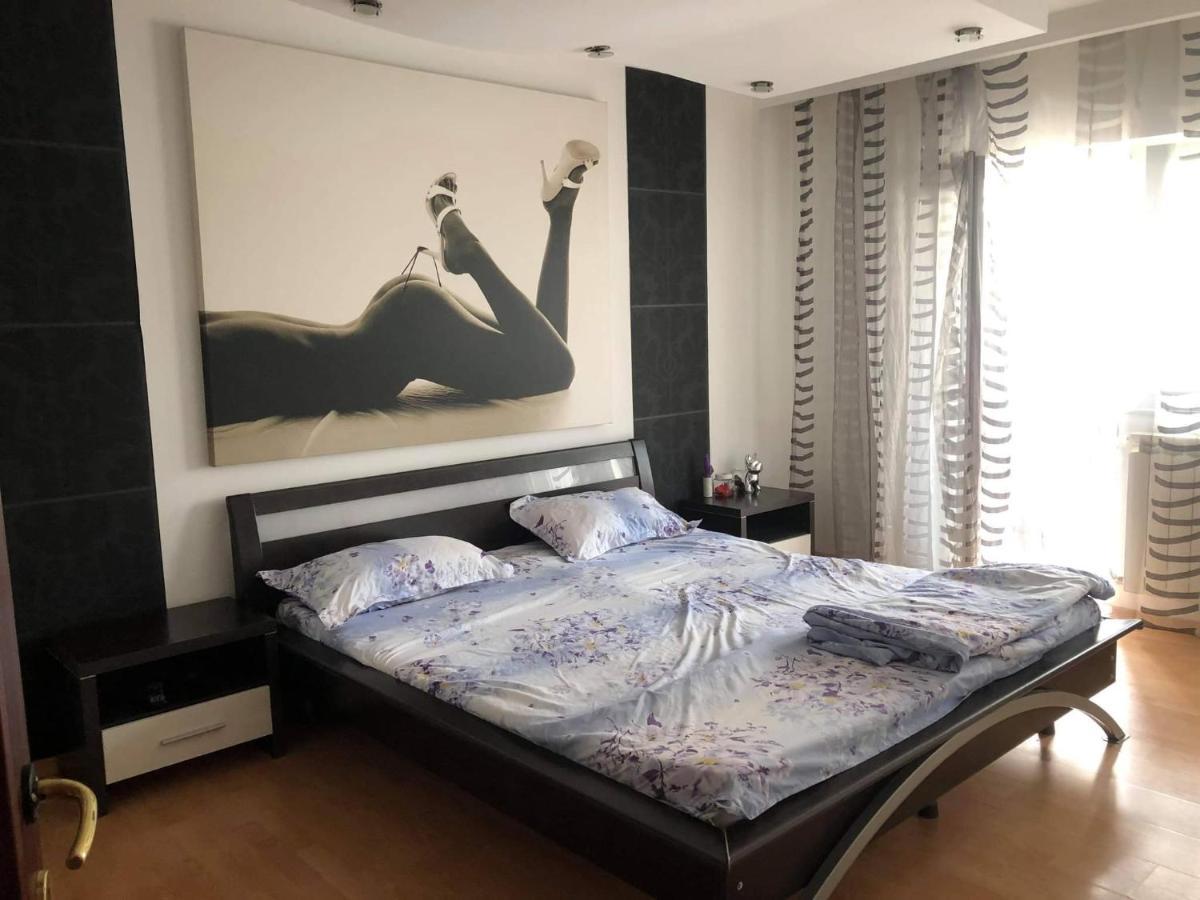 Apartament Apartment Râmnicu Vâlcea Екстериор снимка