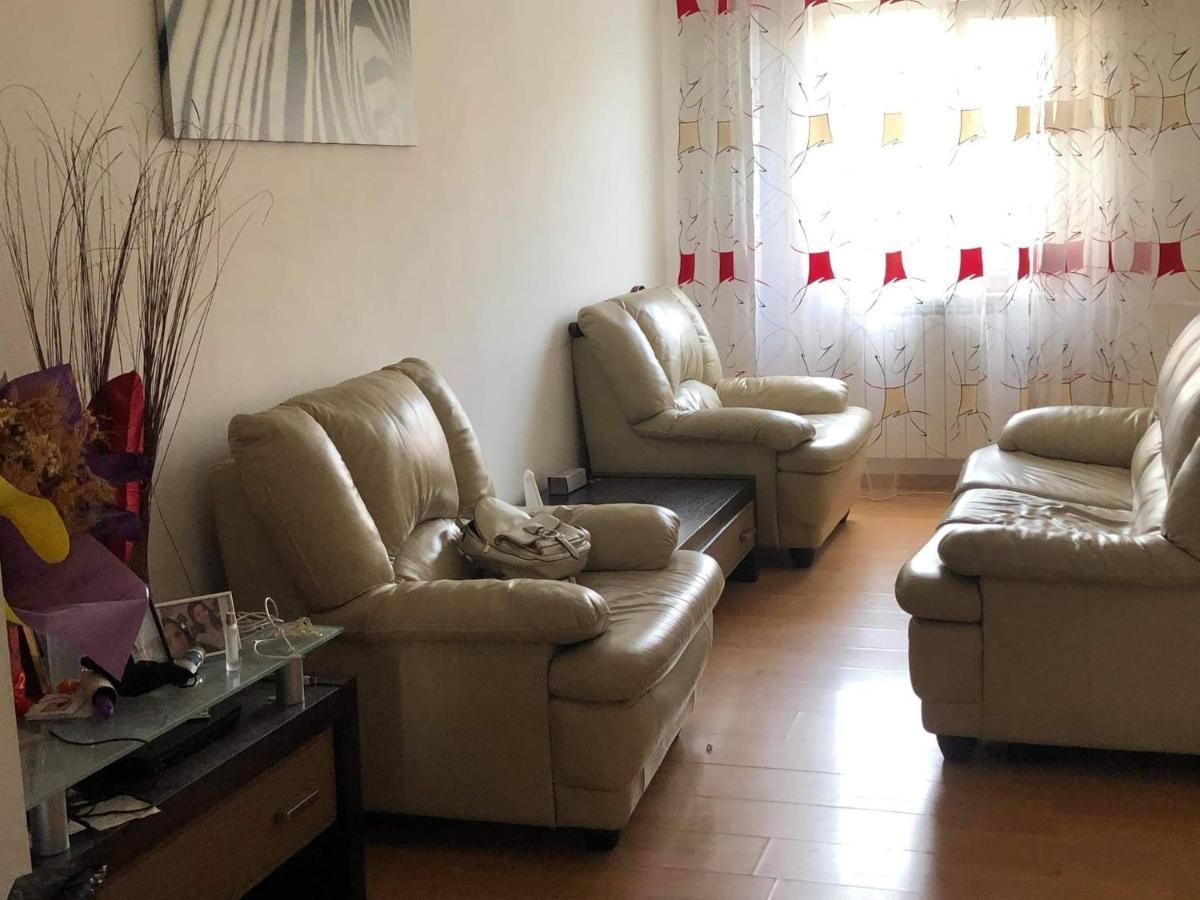 Apartament Apartment Râmnicu Vâlcea Екстериор снимка
